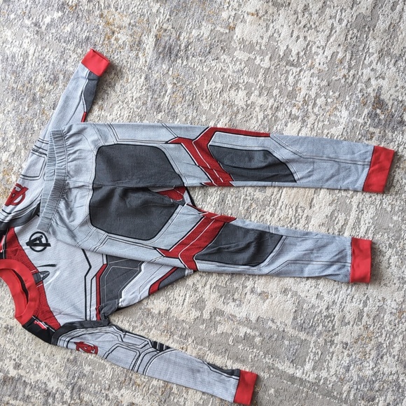 Disney Store Marvel Avengers Endgame PJs Size 8 Pajamas - Picture 5 of 5